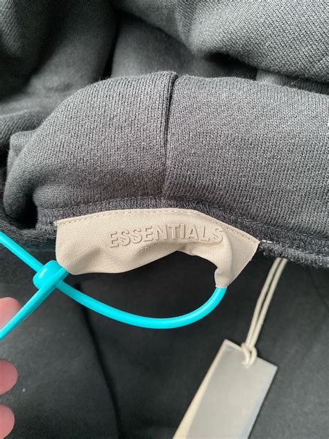 Who makes the best FOG Essentials rep : r/FashionReps 